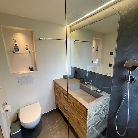 Luxury - Newly Renovated - 4 Guests * וורבייה