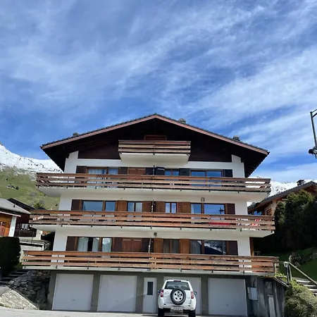 Luxury - Newly Renovated - 4 Guests Apartament *