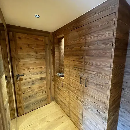 Luxury - Newly Renovated - 4 Guests